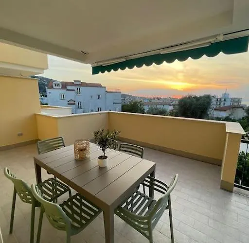 Апартаменти Maison Lara *